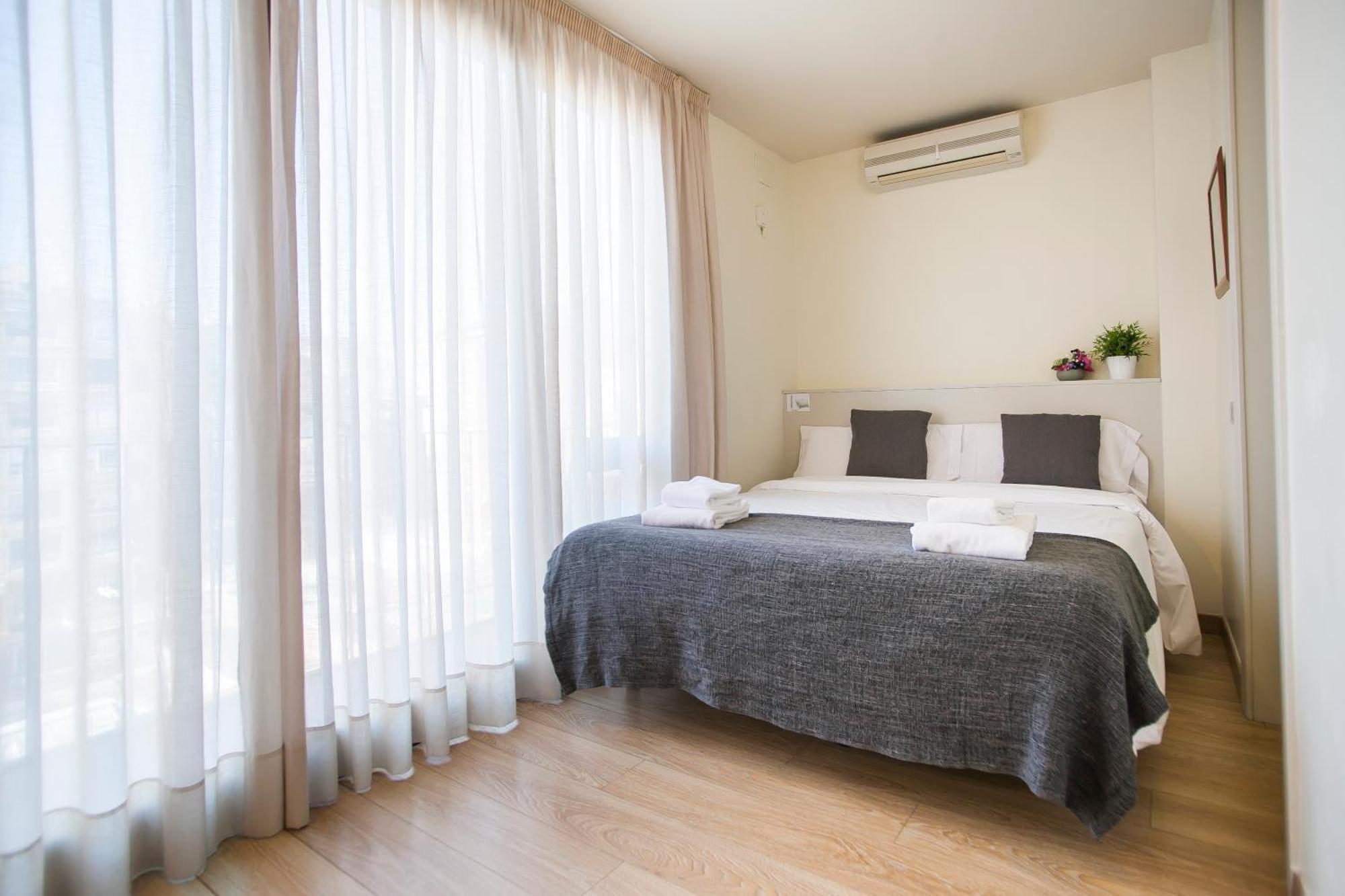 Tendency Apartments 7 Barcelona Exterior photo