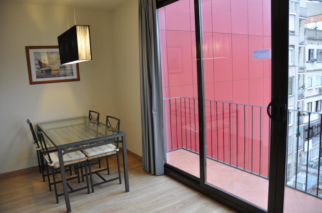 Tendency Apartments 7 Barcelona Exterior photo